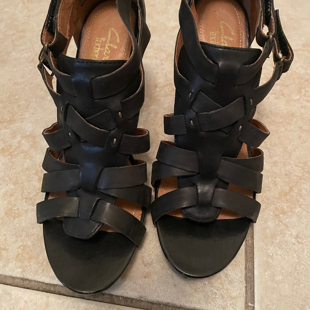 Clarks Black Sandals size 6.5